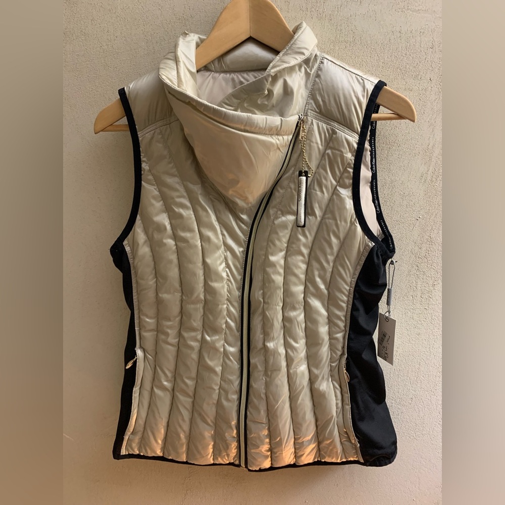 NWT M Calvin Klein Performance Tan/Gold, Down & Feather Puffer Vest